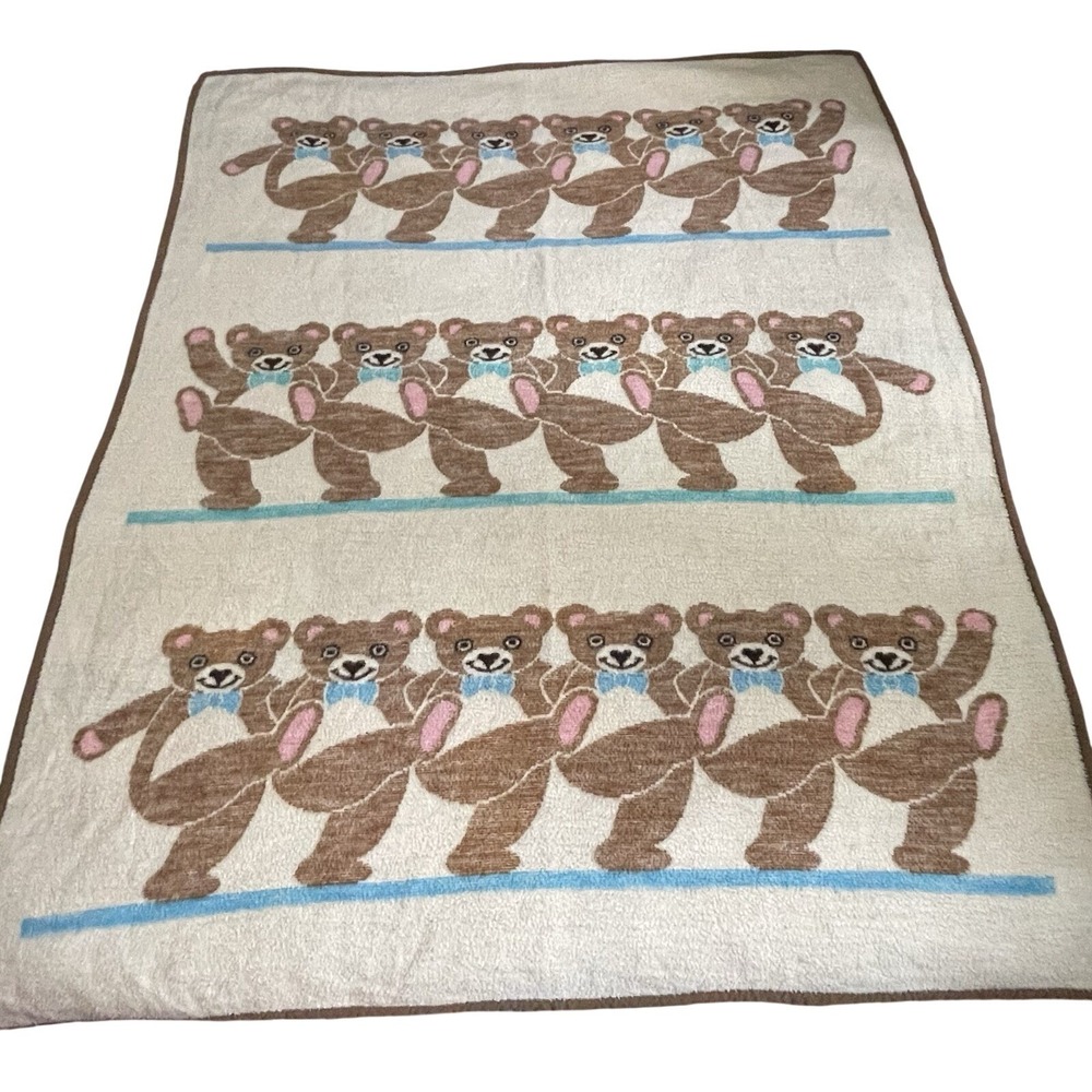 Vintage Biederlack Dancing Teddy Bear Acrylic Blanket Cottage Grandma USA 55x69
